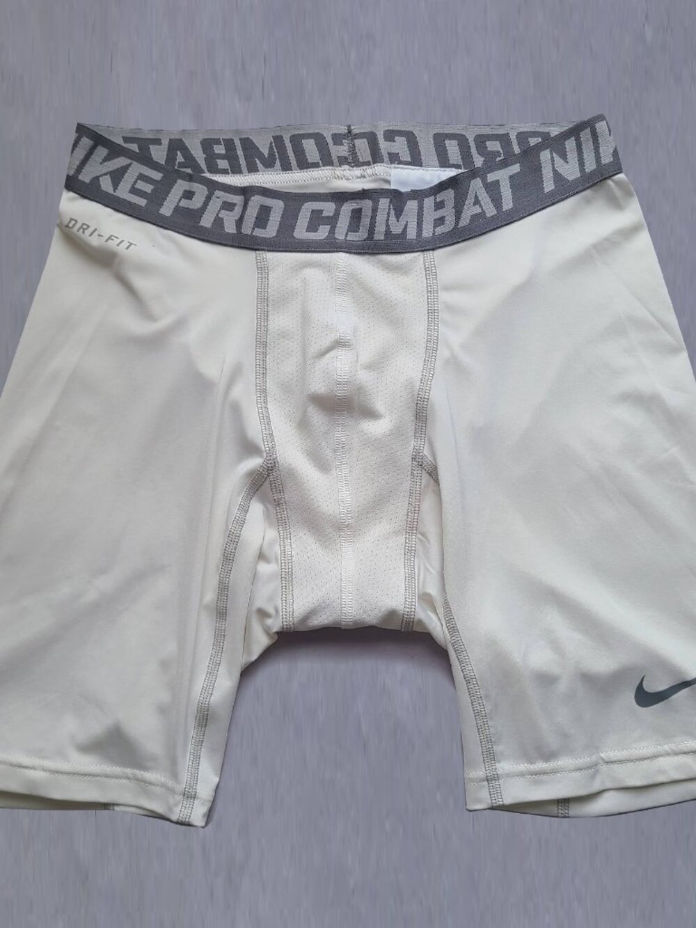 Nike Pro Combat Dri-Fit Mens Shorts Size XL White Compression Training